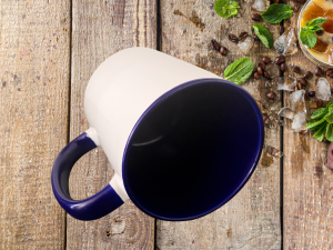Alternative view of Mug intérieur, anse violet foncé à personnaliser