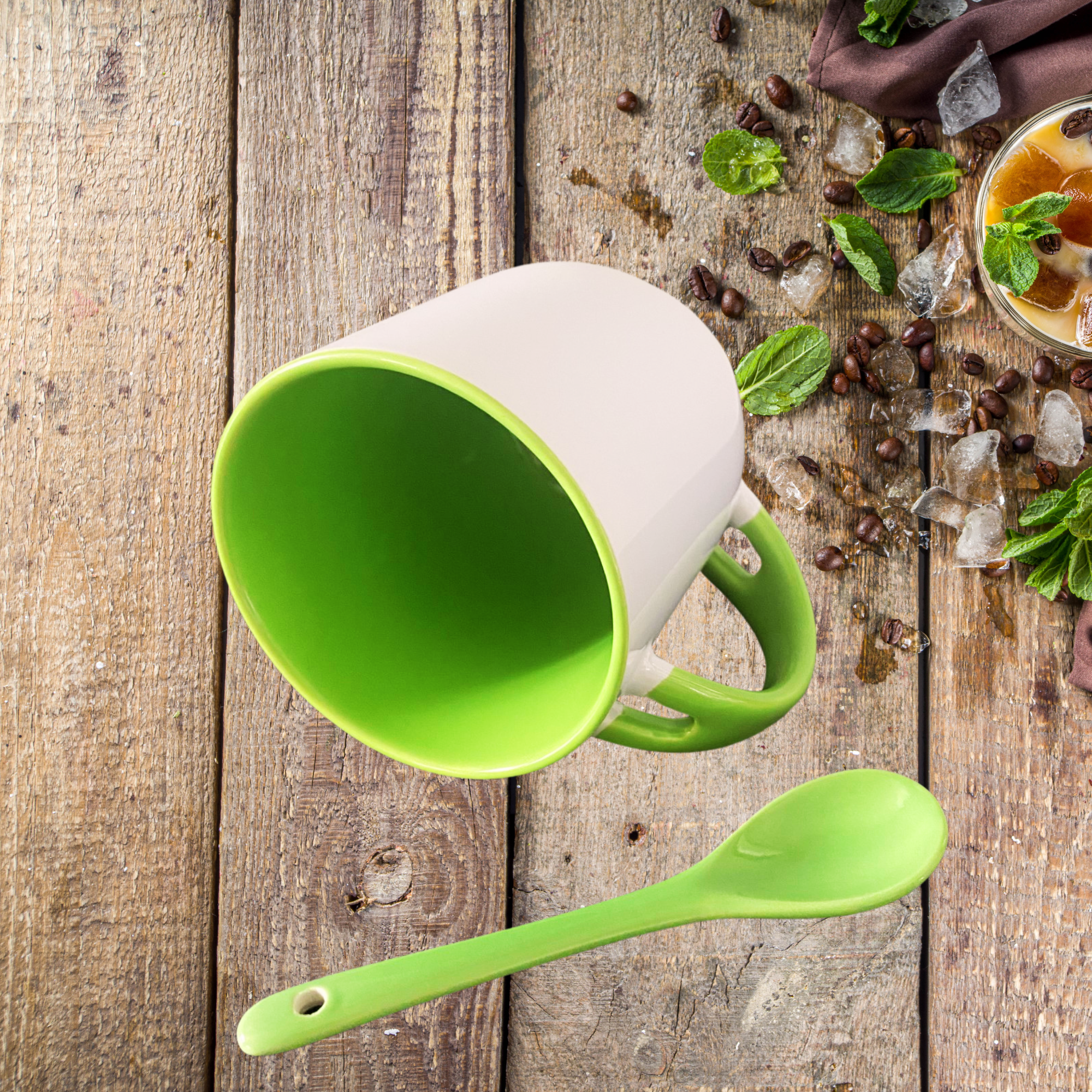 Mug vert clair avec sa propre cuillère – Image 2