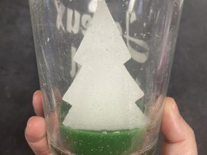 Alternative view of Bougie sapin dans son pot en verre