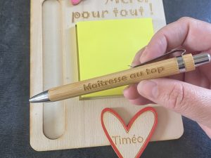 Alternative view of Support à post-it avec son stylo bambou
