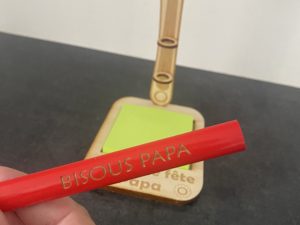 Alternative view of Crayon de chantier