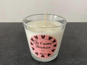 Bougie pot en verre + étiquette rose