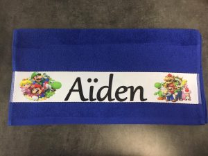 Serviette de bain bleu